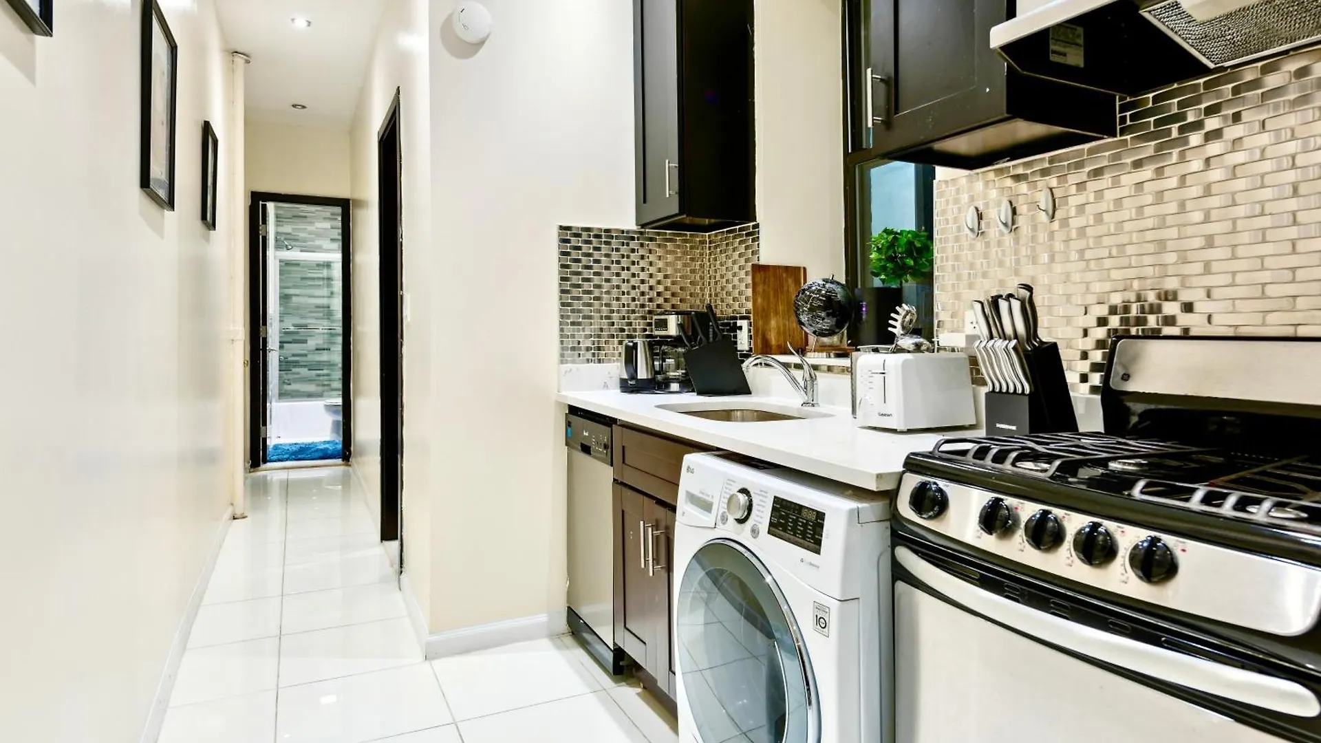 Central & Cozy 2 Bd Apt In Manhattan New York Apartment